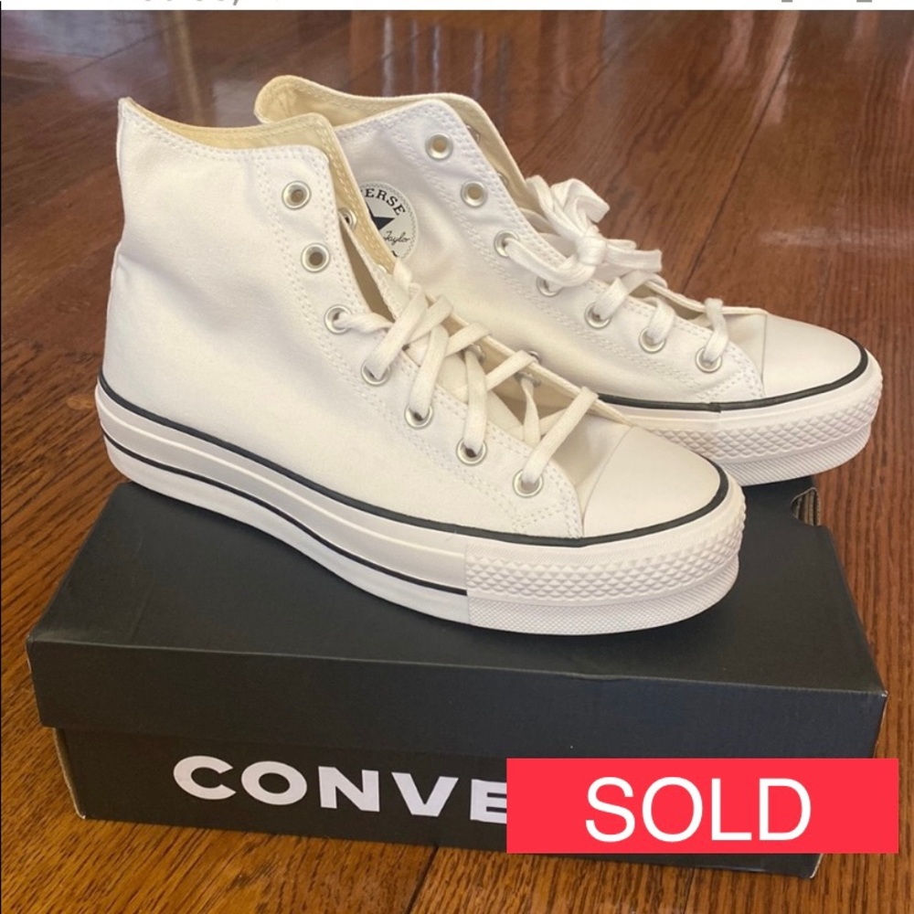 Womens Chuck Taylor All Star Hi Lift Platform Sneaker